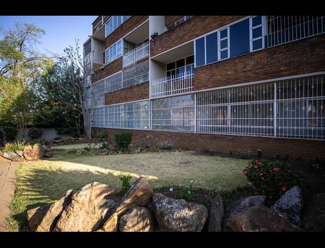 2 BEDROOM APARTMENT FOR SALE IN CYRILDENE